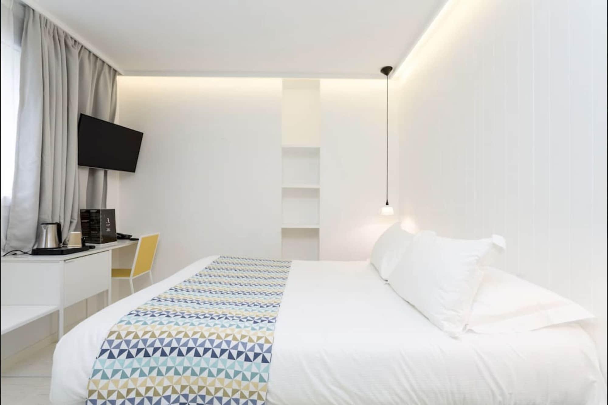 Atypik Hotel Clichy Eksteriør billede