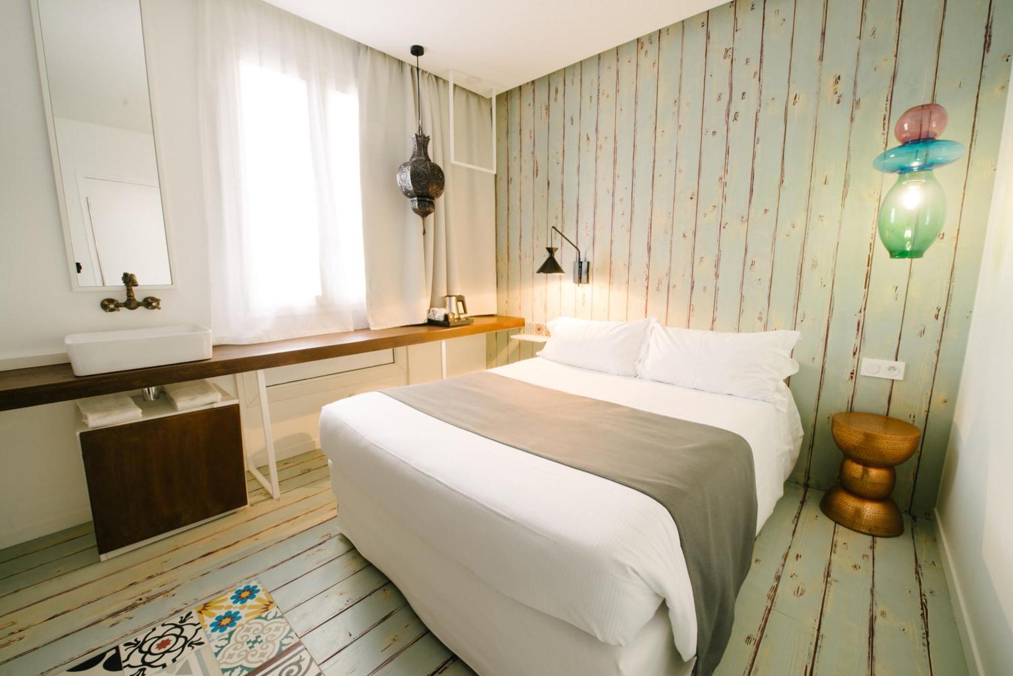 Atypik Hotel Clichy Eksteriør billede